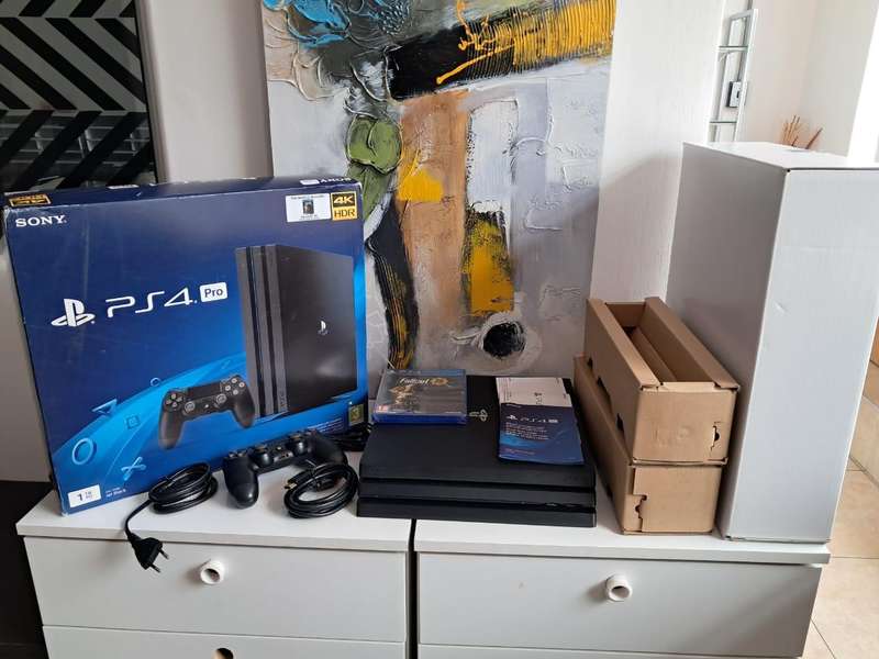 Playstation 4 Pro 1TB