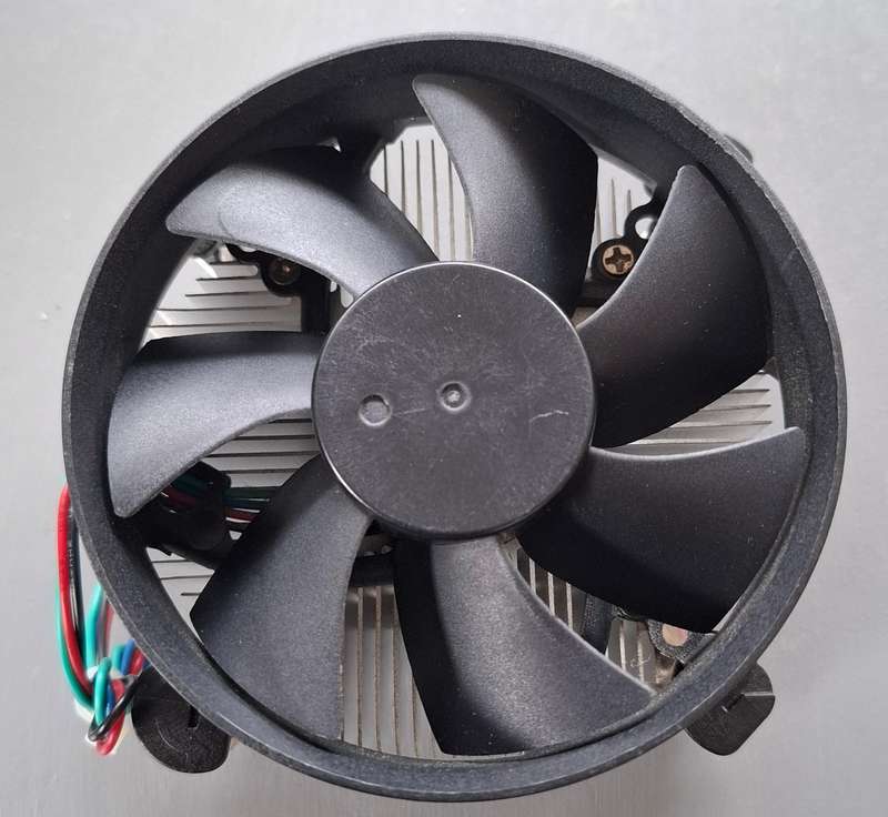 LGA 775- CPU Air Cooler with 95mm Fan and Aluminum Cooling Fins