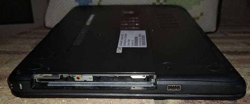 Dell Inspiron 3521 i3 2375M 1.5GHZ CPU 240GB Solid State Drive 4GB Ram Linux Mint Cinnamon