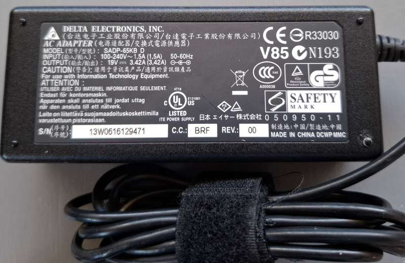 Delta AC Laptop Adapter 19V 3.42Amp