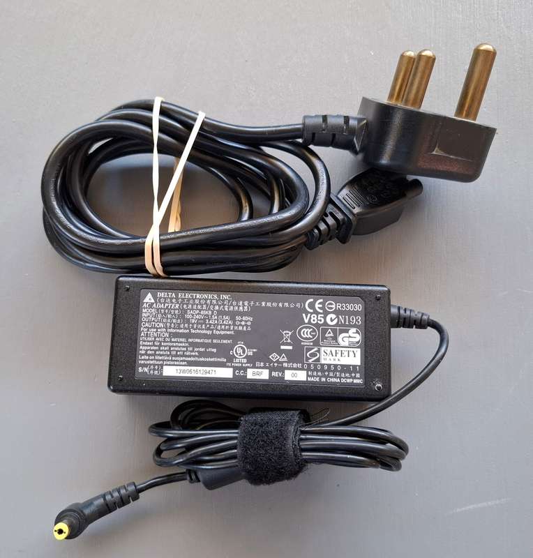 Delta AC Laptop Adapter 19V 3.42Amp