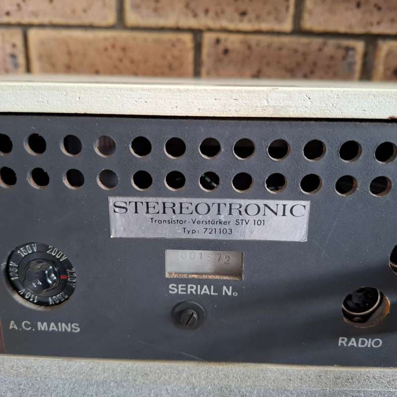 Stereotronic Tuner STT101 Plus Transistor Amplifier STV101