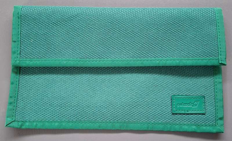 SWISS AIR Green Pouch w Flap Closure
