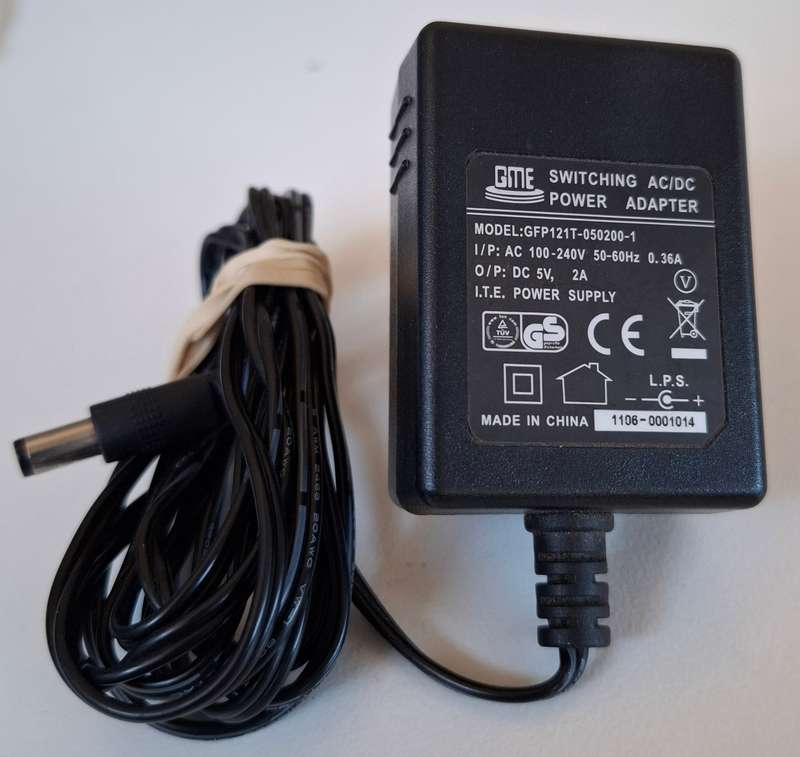GME Switching Adapter 5V 2A