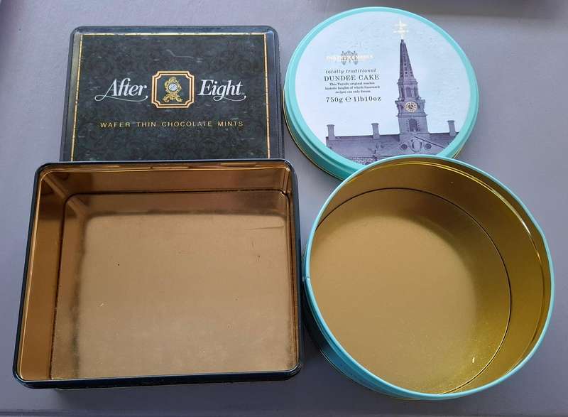 Set Of 2 Collectable Tins Dundee Cake Tin & After Eight Mint Tin