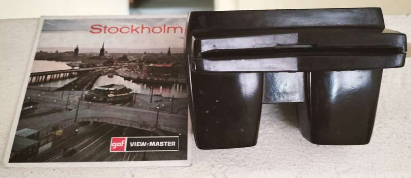 Vintage Bakelite view master (stereo viewer) with complete Stockholm reel set
