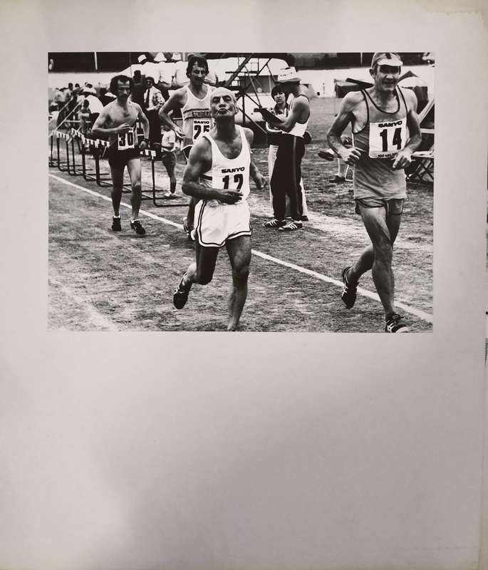 Vintage marathon photographer (1970s)