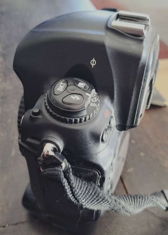 Nikon D3S Camera body - boxed (MD1)