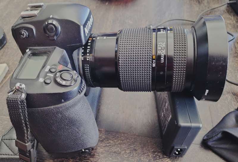 Nikon D1X Camera with 35-70mm lens (MD2)