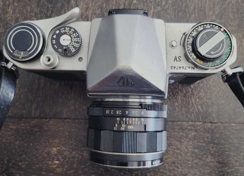 Pentax SV camera with Super Takumar lens and meter(MD19)