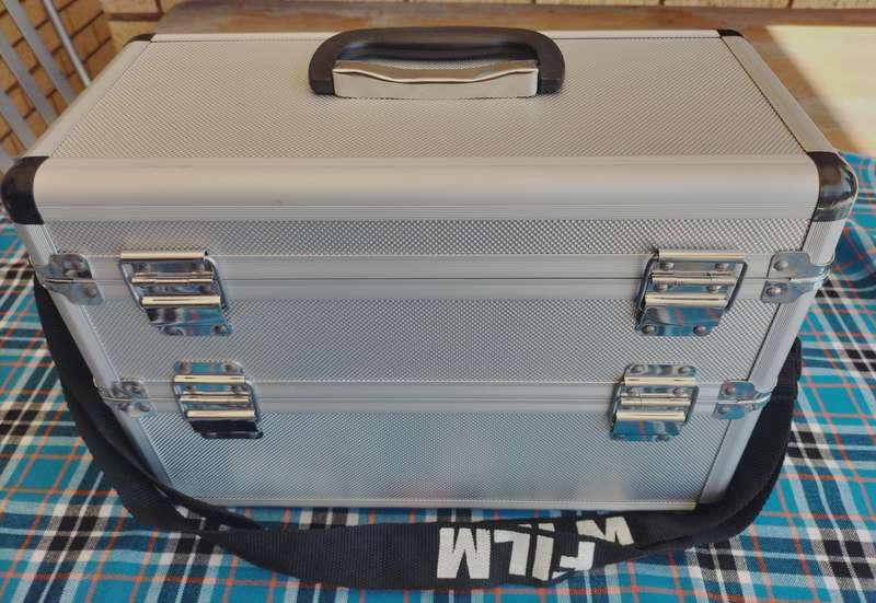 Neat little double layer aluminium camera case (MD38)