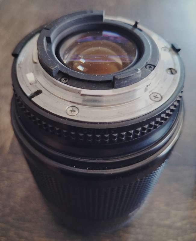 Nikon lens - Nikkor 70-210mm 1:4-5.6 D (MD10)