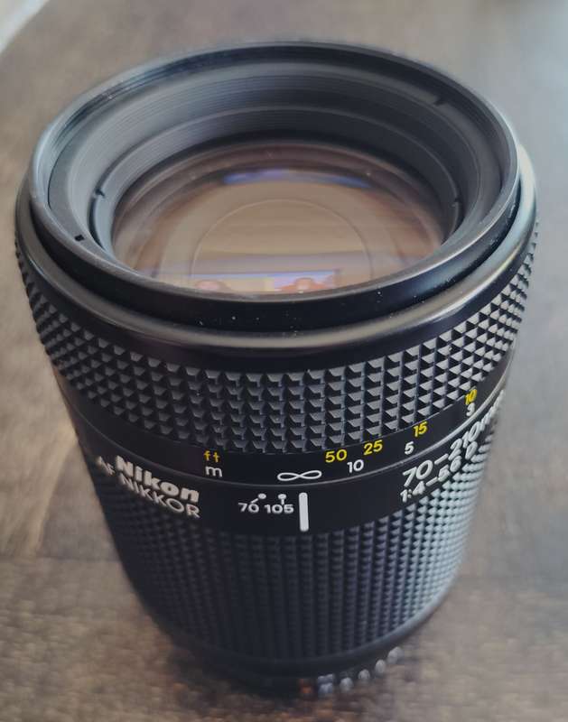 Nikon lens - Nikkor 70-210mm 1:4-5.6 D (MD10)