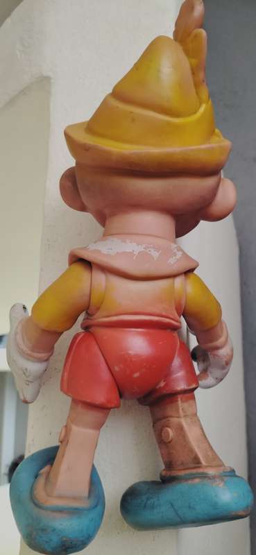 Vintage toy - Squeaky Pinnochio - Stands 38 cm high