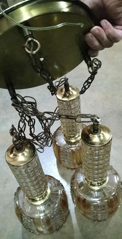 Exquisite vintage lamp shade - tiered mount
