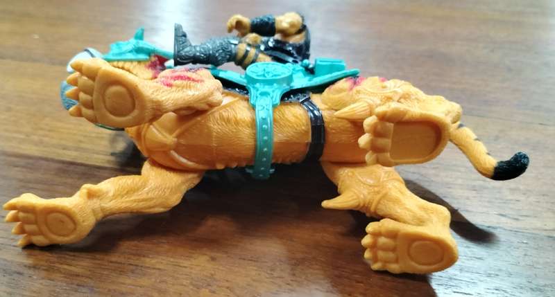 Vintage toy - seems like a MOTU knock-off