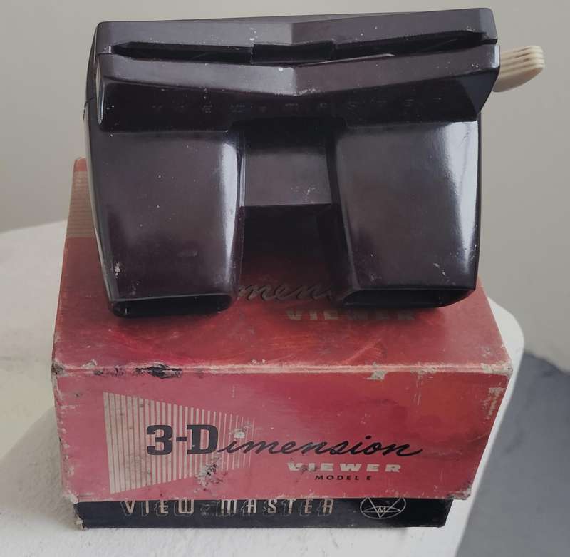 Vintage boxed bakelite View-Master