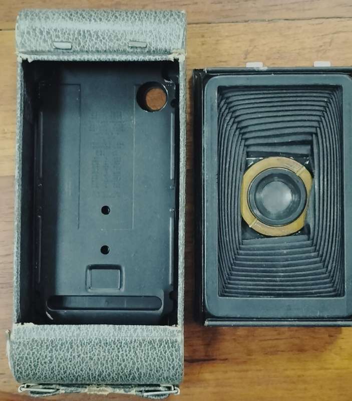 Kodak 1A Pocket camera (Grey colour) - with minor issues