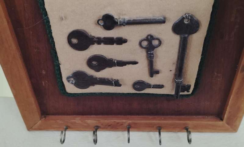 Home made wall mounted key ring holder