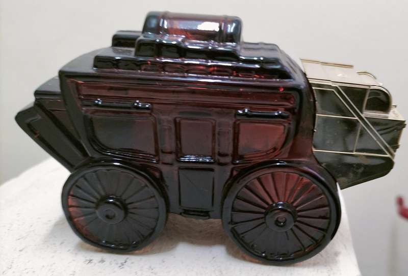 Vintage Avon aftershave bottle - Stage coach (empty)