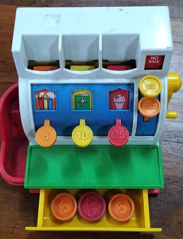 Vintage Fisher Price till (includes 3 plastic coins)