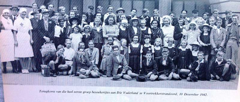 'n Volk Staan Op Uit Sy As - L J Erasmus - Hardeband