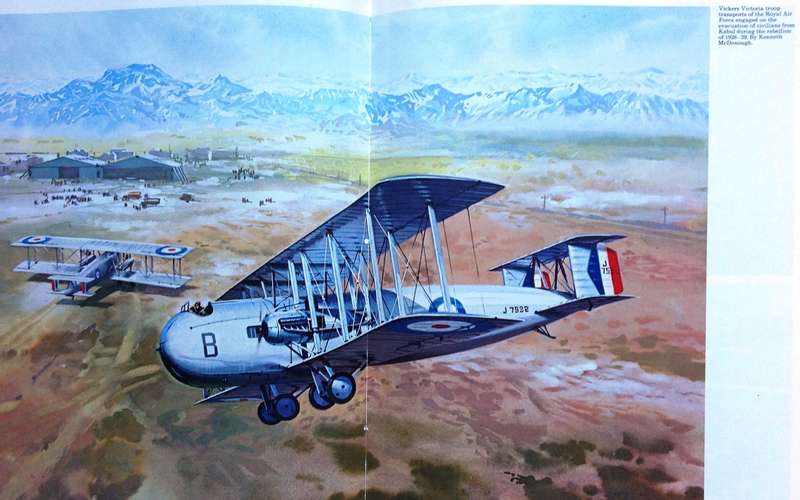 A History of Aerial Warfare - John W R Taylor - Hardcover