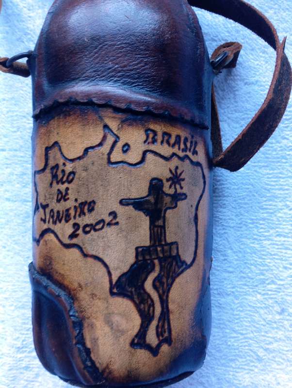 Leather-covered bottle with leather strap Rio de Janeiro 2002  Excellent condition  Rio de Janeiro 2