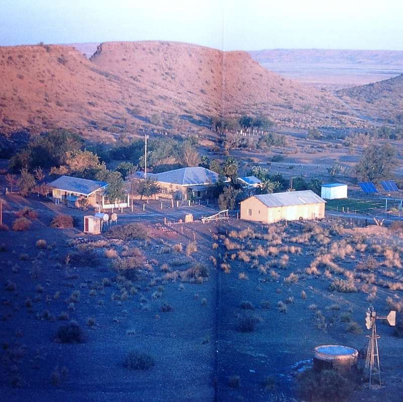 The Skeleton Coast - A Journey through the Namib Desert - Benedict Allen - Hardcover