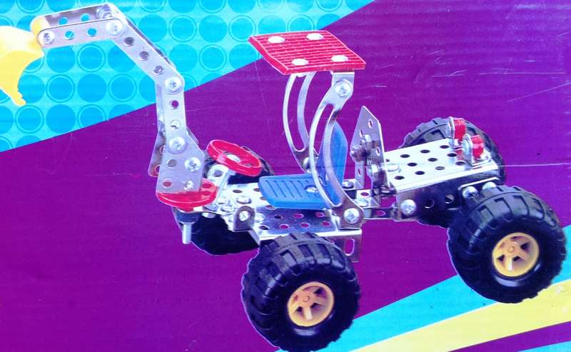 Toy City Brand - DIY Model Dump Truck and Model Bucket Grab - 330 Pieces - Ages 6 years plus