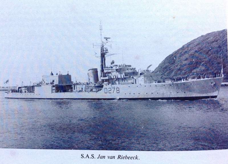 Ships of the South African Navy - A K Du Toit