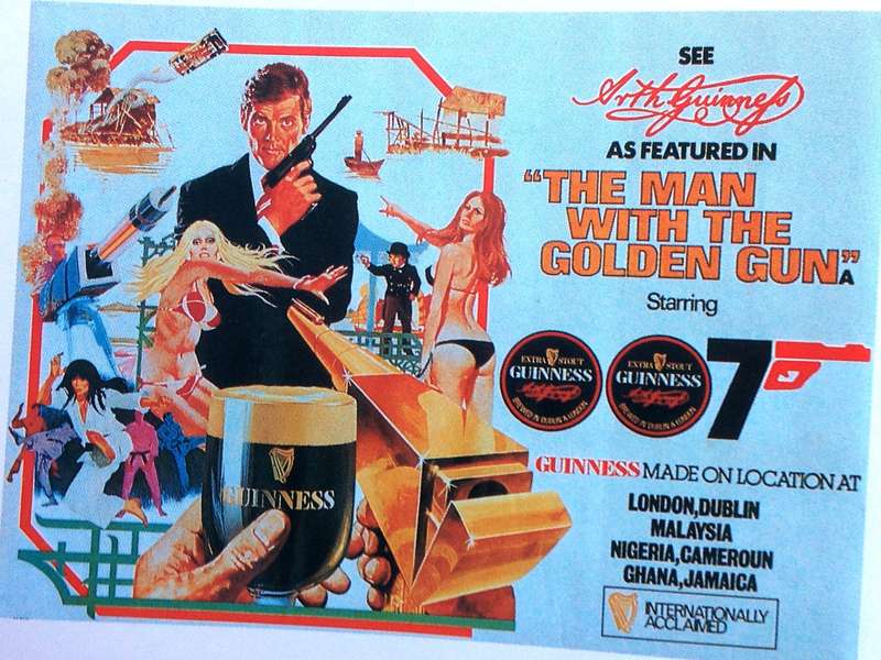 The Essential Bond - Lee Pfeiffer and Dave Worrall - Hardcover