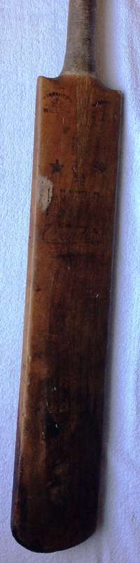 Vintage Cricket Bat - Hand Hammered Wonder Super Selected - Warranted Willow Treble Spring Number 6
