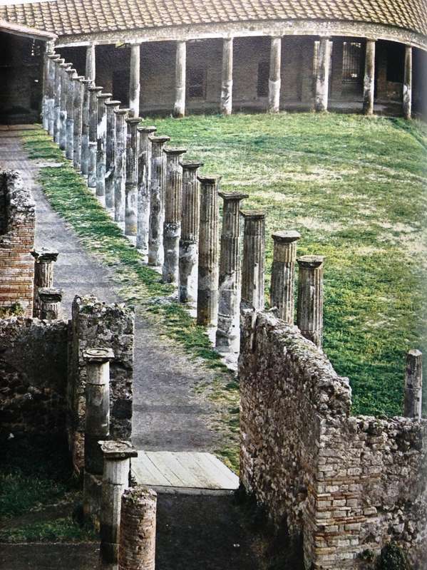 The Art and Life of Pompeii and Herculaneum by Michael Grant