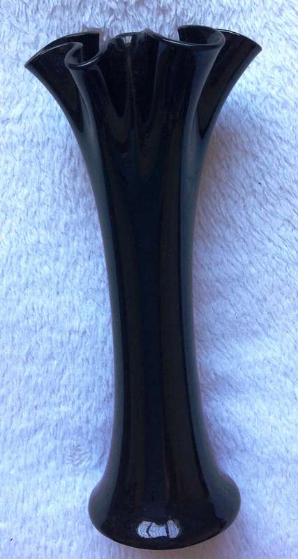 Black art swung glass vase with ruffled edge