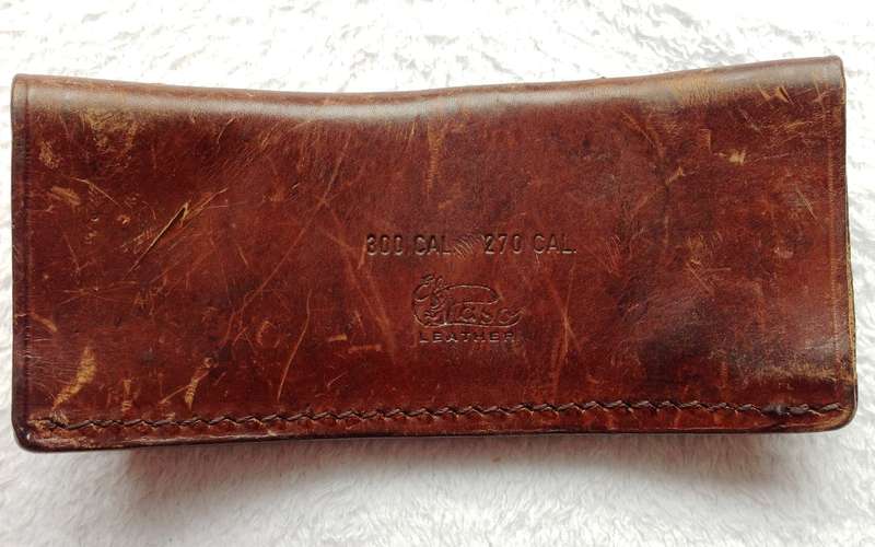Leather cartridge holder for 10 rounds     300 cal and 270 cal