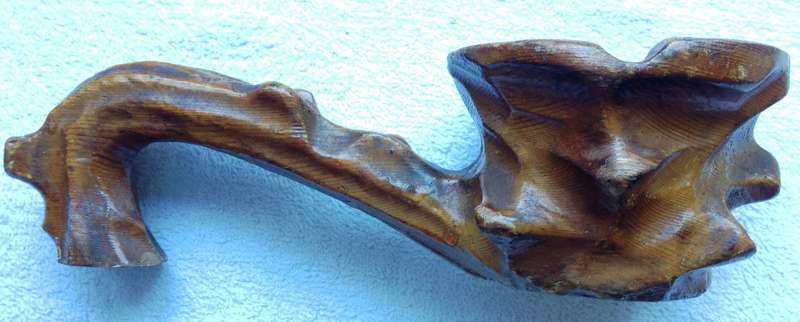 Vintage carved wooden pipe ashtray