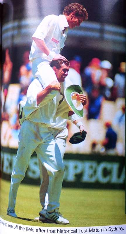 (Vinnige) Fanie de Villiers-"Never say die"-Vinniger as ooit-Trevor Chesterfield-signed by "Vinnige"
