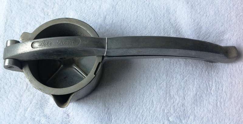 Vintage Aluminium Bebe-Presse masher, juicer, ricer, fruit press   Made in Switzerland