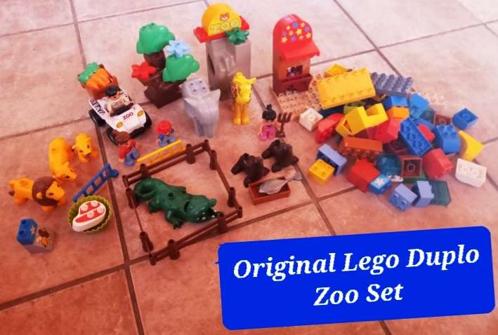 Original Lego Duplo Feeding Zoo