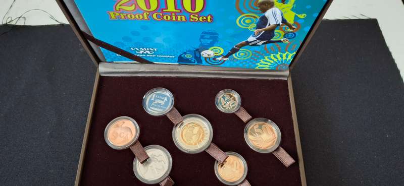 2010 SOUTH AFRICA PROOF COIN SET IN ORIGINAL MINT BOX