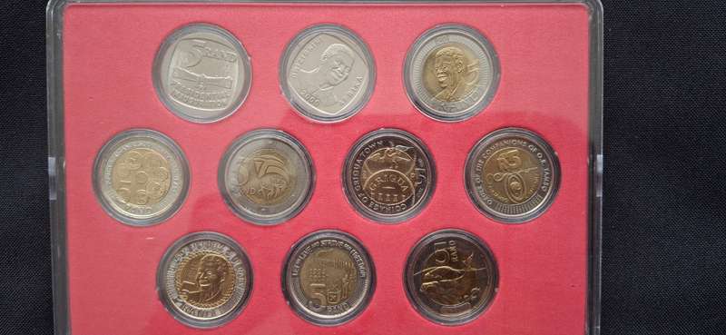 Commemorative Set of RSA R5 Coins 50% of the coins are uncirculated