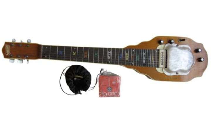 Lap steel guitar