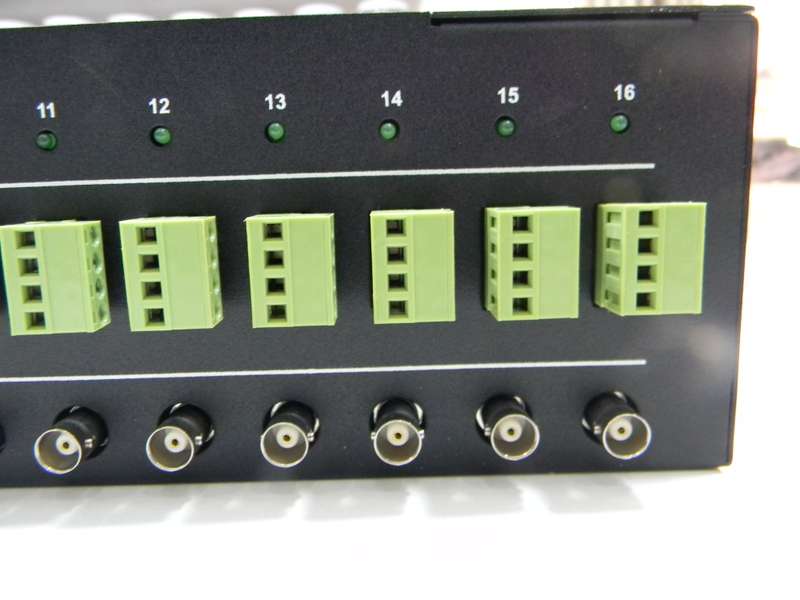 RS485 Distributor 1 Input 16 Output in 1U Rack Mounting Panel RS016