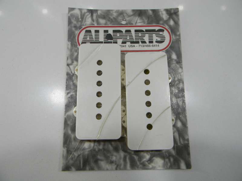 Fender Stratocaster® Pickup Covers  Parchment