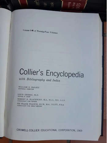 Collier's Encyclopedia.Full set of 24bookcase