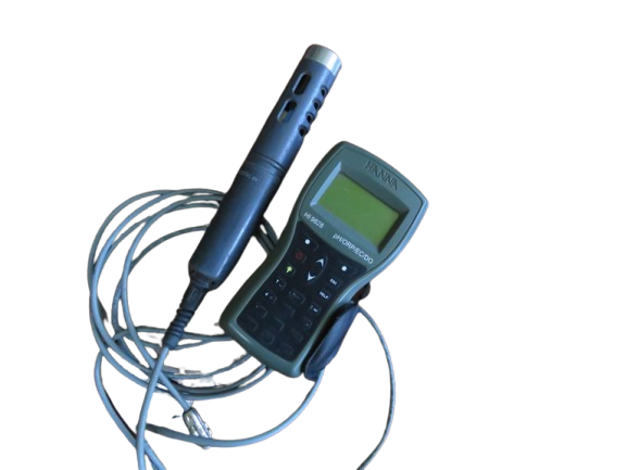 Hanna pH, Conductivity, Dissolved Oxygen Meter - HI9828