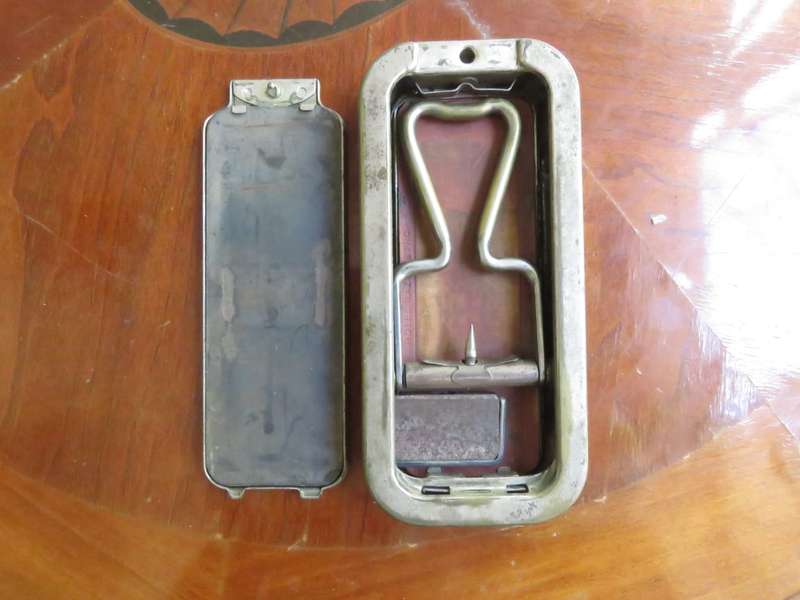 Antique 1927 English ROLLS RAZOR Safety Blade Sharpener
