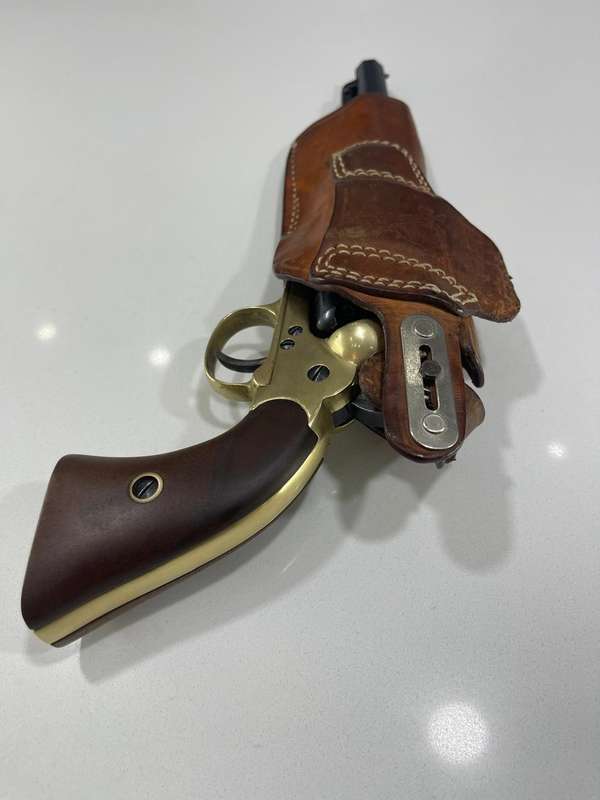 Colt B6714 Navy Revolver black powder (Pietta Italy)
