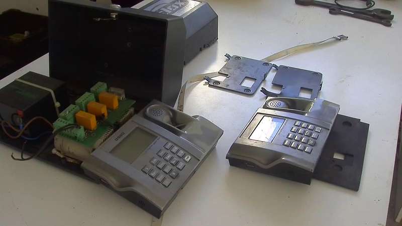 ZKSoftware U580 access control. 2 units. power boxes and relays